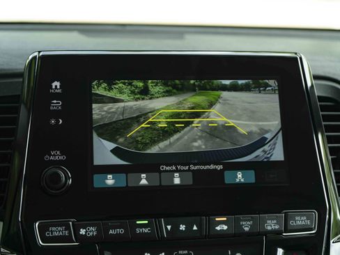 Used 2023 Honda Odyssey Touring image 33