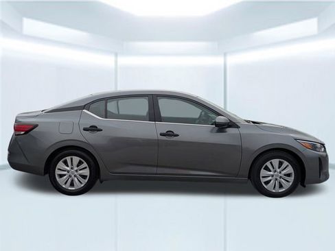 Used 2024 Nissan Sentra S image 19