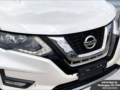 Used 2017 Nissan Rogue SV FWD image 31