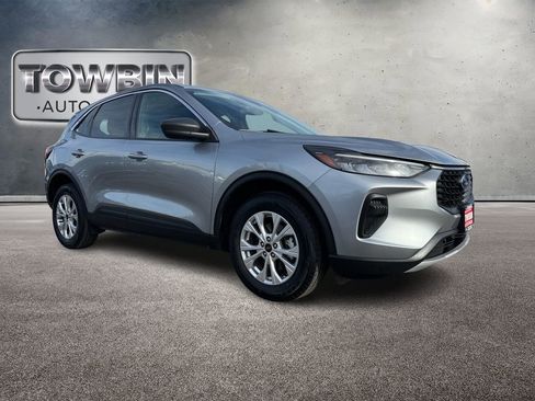 Used 2023 Ford Escape Active w/ Tech Pack #1 image 2