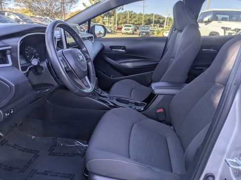 Certified 2025 Toyota Corolla SE image 25