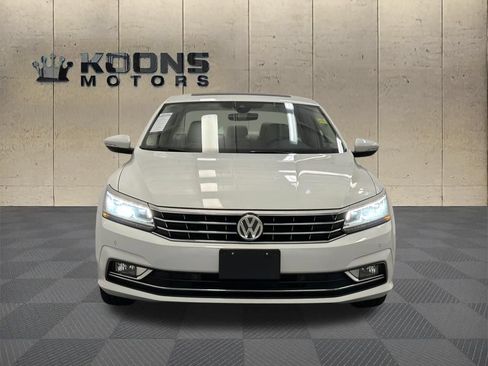 Used 2017 Volkswagen Passat 1.8T SEL Premium FWD image 3