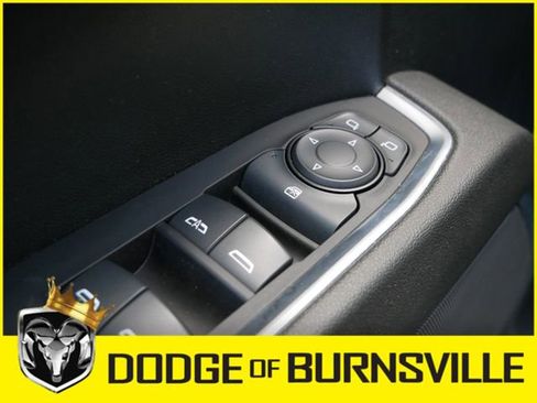 Used 2023 GMC Sierra 1500 SLE image 19