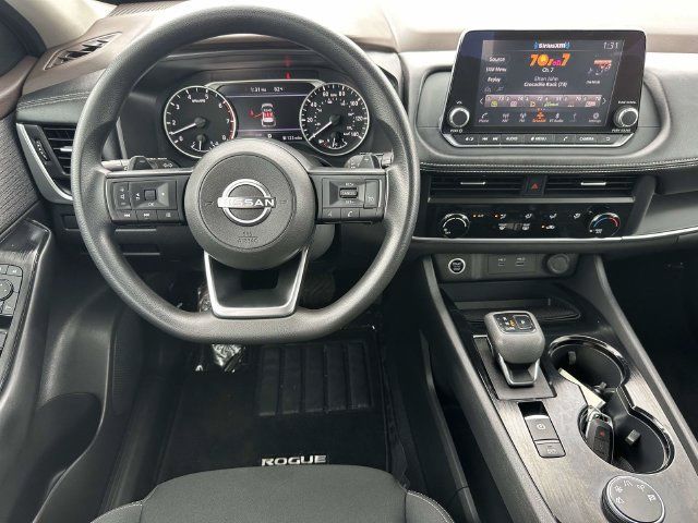 Used 2023 Nissan Rogue S AWD/4WD image 2