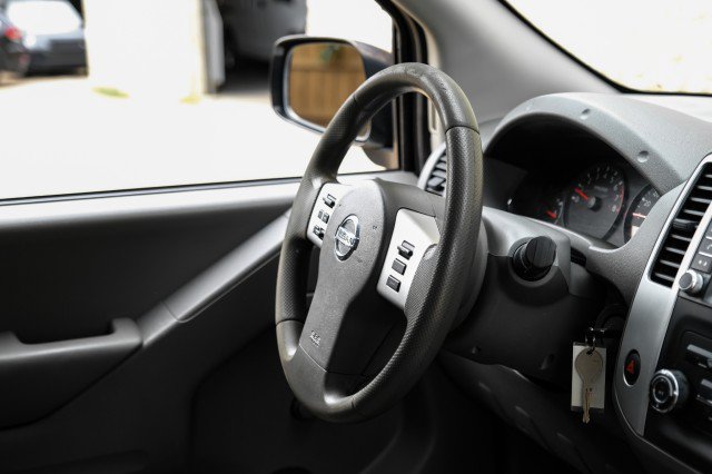 Used 2019 Nissan Frontier S RWD image 12