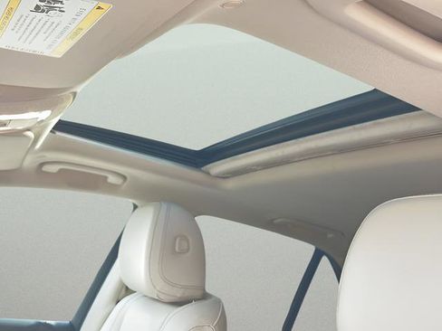 Used 2021 Mercedes-Benz GLE 350 w/ Premium Package image 26