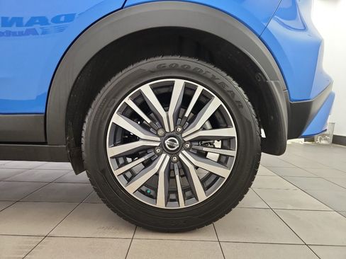 Used 2021 Nissan Kicks SR w/ SR Premium Package FWD image 32