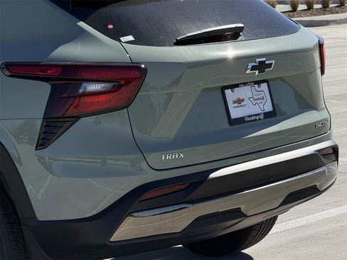 New 2026 Chevrolet Trax ACTIV w/ Sunroof Package image 6