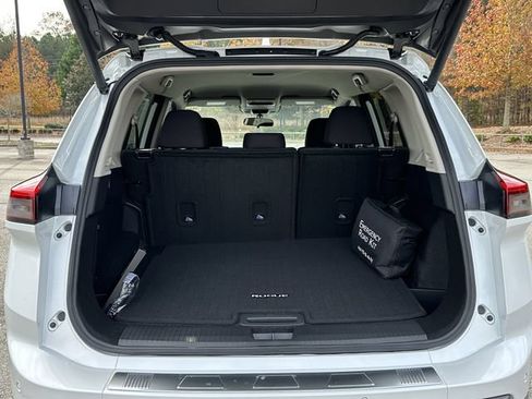 New 2026 Nissan Rogue SV w/ Cold Weather Package FWD image 14