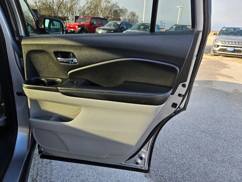 Used 2017 Honda Pilot EX image 27