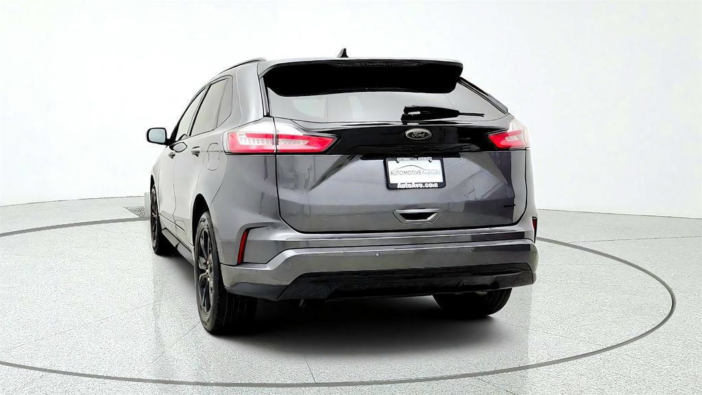 Used 2022 Ford Edge SE w/ Black Appearance Package AWD/4WD image 6