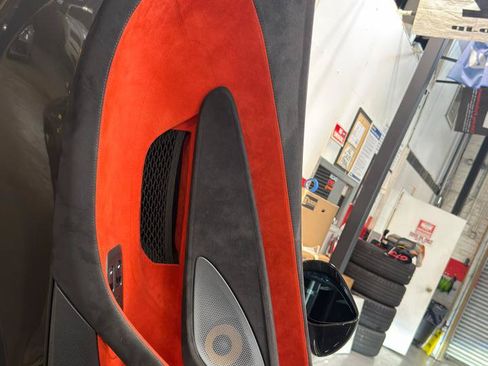 Used 2020 McLaren 600LT Spider RWD image 27