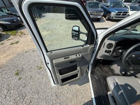 Used 2024 Ford E-350 and Econoline 350 Super Duty w/ Power Windows & Locks Group RWD image 19