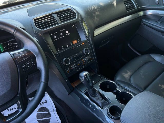 Used 2019 Ford Explorer XLT w/ Equipment Group 202A FWD image 37