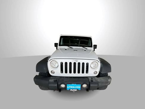 Used 2018 Jeep Wrangler Unlimited Sport S image 3