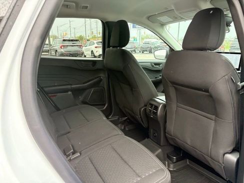 Used 2024 Ford Escape Active w/ Tech Pack #1 AWD/4WD image 12