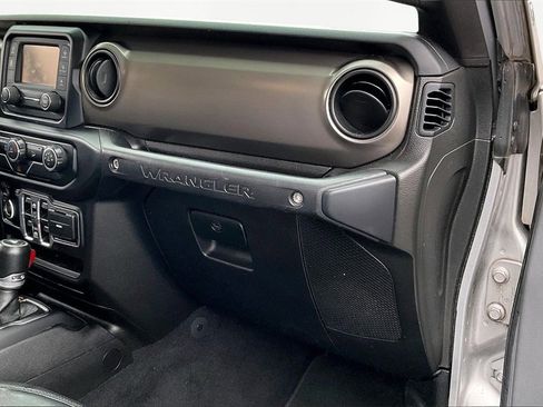 Used 2019 Jeep Wrangler Unlimited Sport S image 26