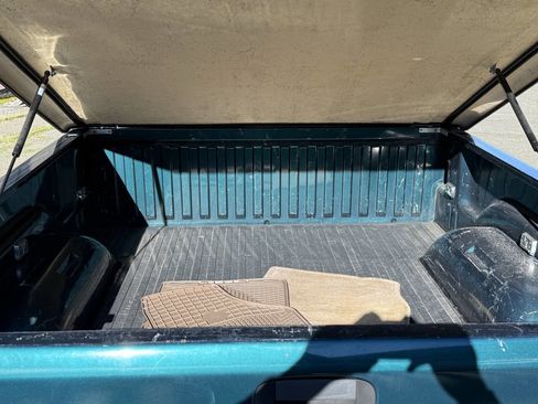 Used 1997 Dodge Ram 1500 Truck 4x4 Regular Cab image 20