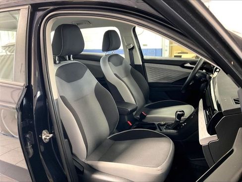 Used 2024 Volkswagen Taos S AWD/4WD image 11