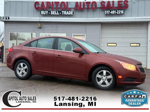 Used 2013 Chevrolet Cruze LT image 1