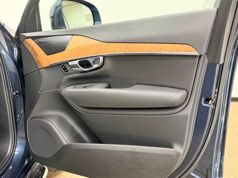 Used 2025 Volvo XC90 B6 Plus w/ Protection Package AWD/4WD image 18