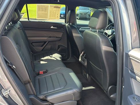 Used 2021 Volkswagen Atlas Cross Sport SEL Premium AWD/4WD image 13