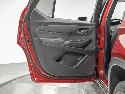 Used 2023 Chevrolet Traverse RS w/ LPO, Floor Liner Package image 26