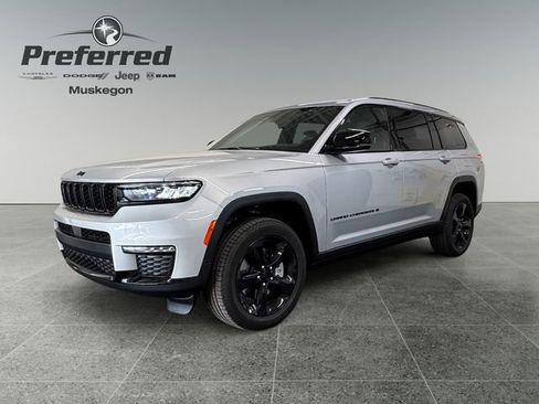 New 2025 Jeep Grand Cherokee L Limited w/ Black Appearance Package image 1