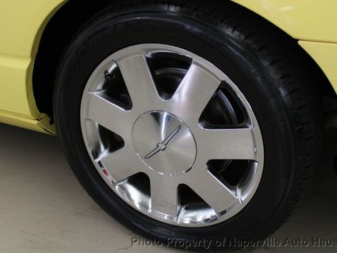 Used 2002 Ford Thunderbird image 11