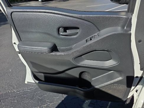 Used 2022 Nissan Frontier S w/ Technology Package image 19