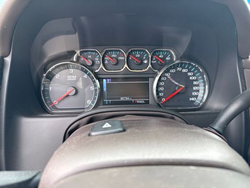 Used 2019 Chevrolet Tahoe LT RWD image 12