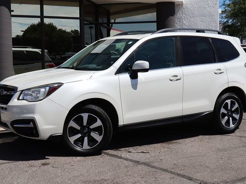 Used 2018 Subaru Forester 2.5i Limited w/ Popular Package #2 AWD/4WD image 3