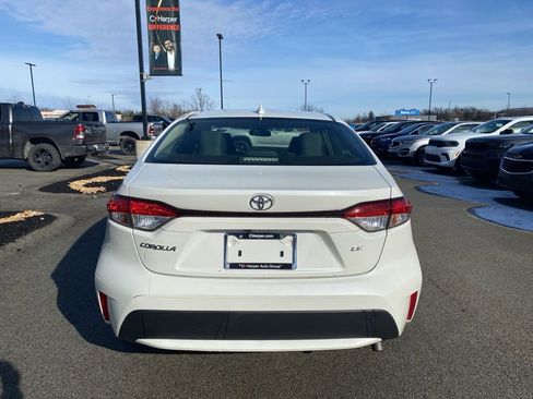 Used 2020 Toyota Corolla LE image 3
