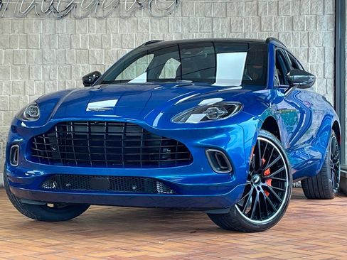 Used 2022 Aston Martin DBX AWD/4WD image 2