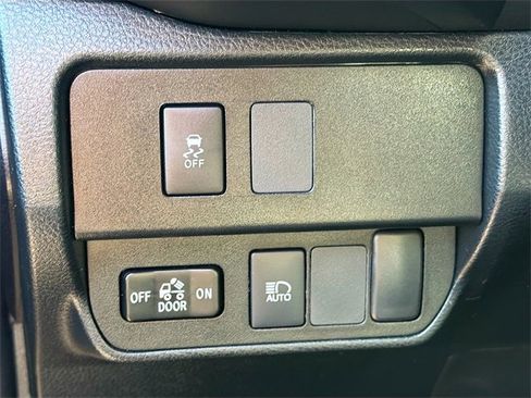 Used 2020 Toyota Tacoma SR image 34