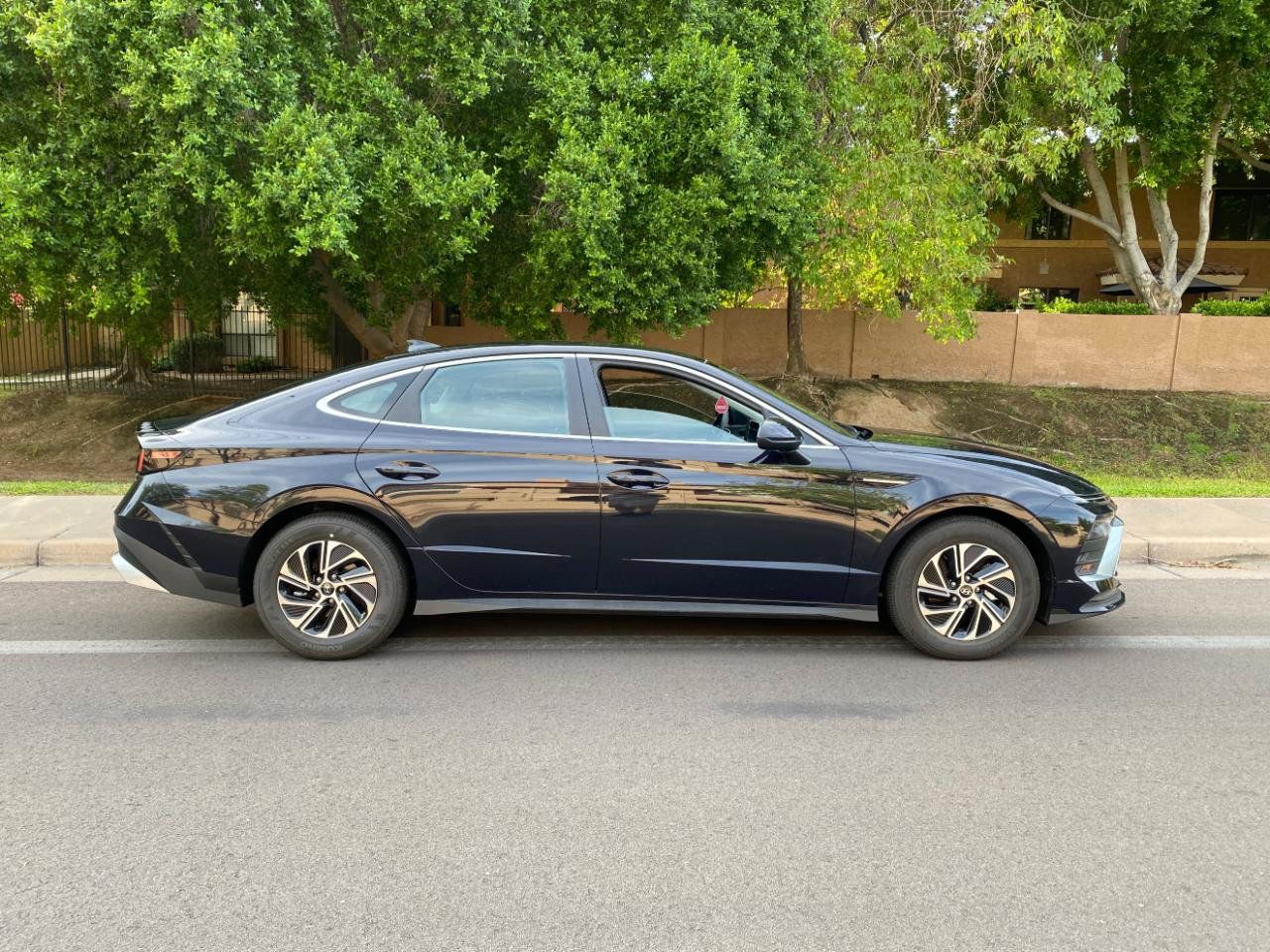 Used 2026 Hyundai Sonata Blue FWD image 6