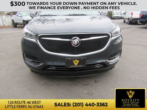 Used 2019 Buick Enclave Essence w/ LPO, Sport Appearance Package image 2