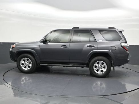 Used 2022 Toyota 4Runner SR5 RWD image 2