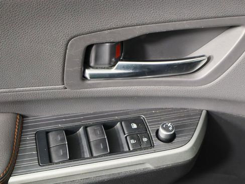 Used 2022 Toyota Sienna XSE image 22