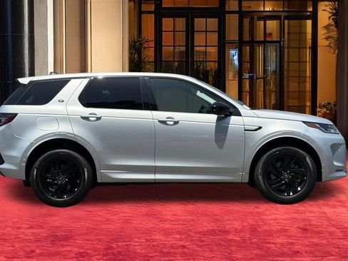 Used 2025 Land Rover Discovery Sport S AWD/4WD image 8