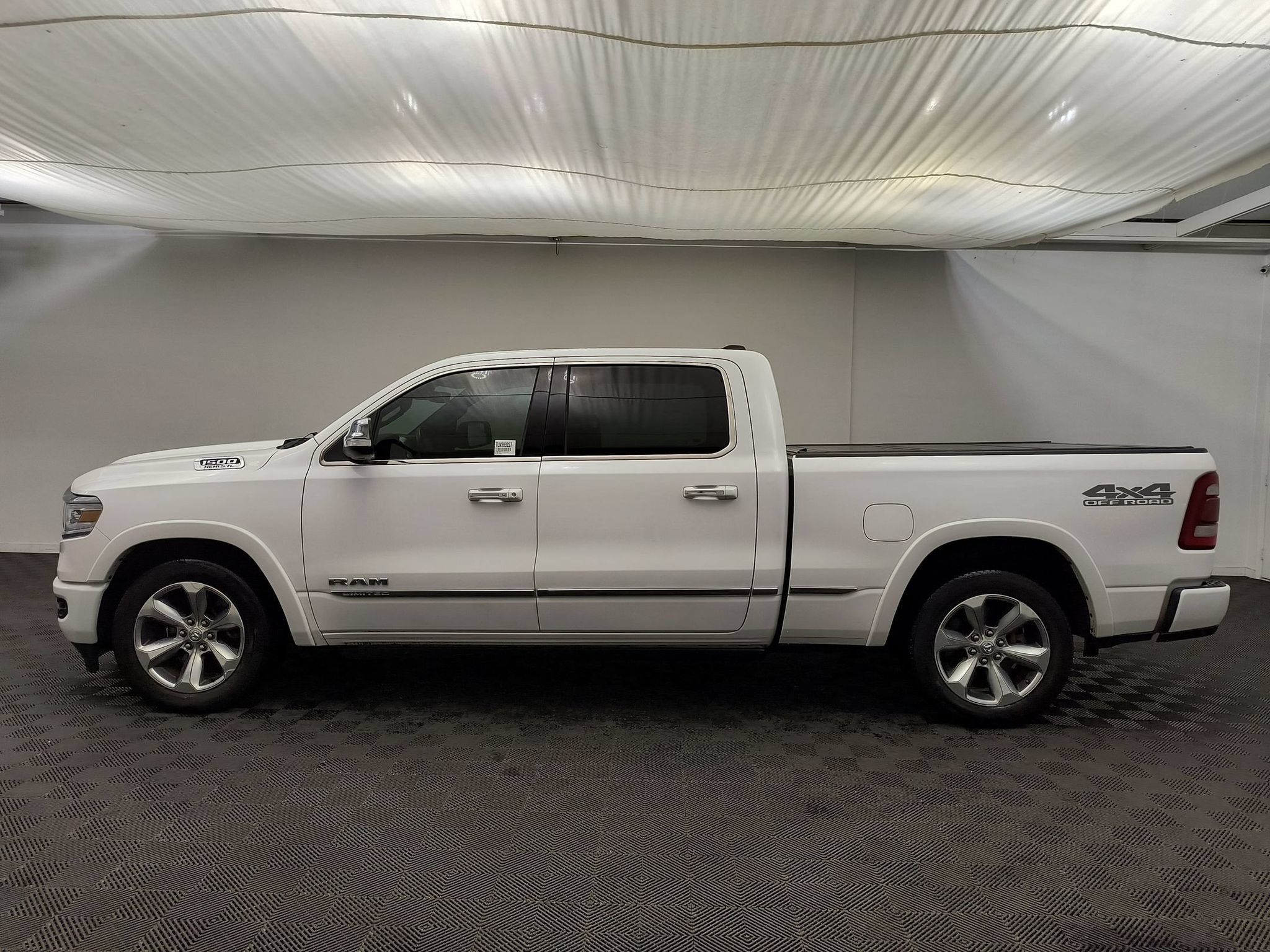 Used 2020 RAM 1500 Limited AWD/4WD image 2