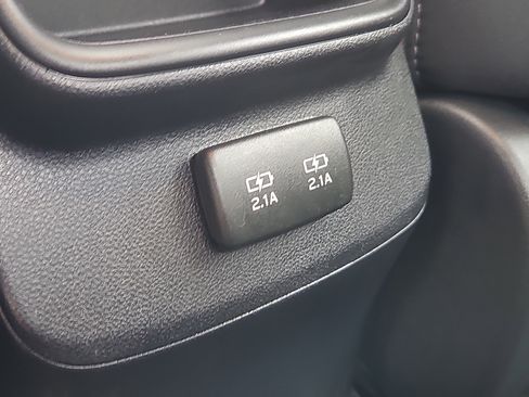 Used 2021 Subaru Legacy Premium image 12