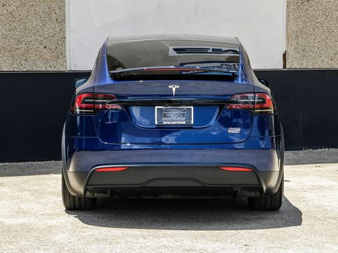 Used 2022 Tesla Model X Plaid AWD/4WD image 9