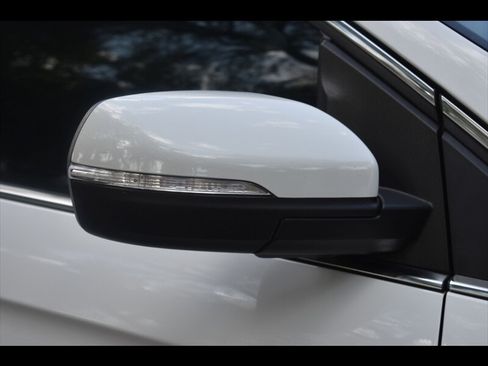 Used 2018 Ford Edge SEL FWD image 53