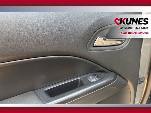 Used 2022 Chevrolet Colorado ZR2 w/ Colorado ZR2 Bison Edition AWD/4WD image 32