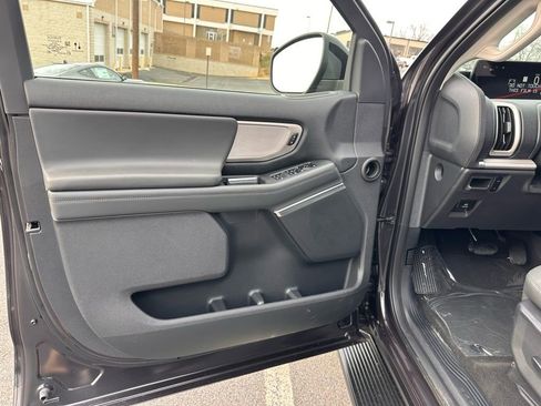 New 2026 Ford Expedition Active image 14