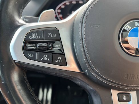 Used 2021 BMW X7 M50i image 19