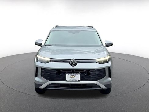 Used 2026 Volkswagen Tiguan SE AWD/4WD image 4