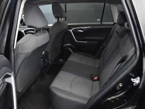 Used 2023 Toyota RAV4 XLE w/ Convenience Package image 11