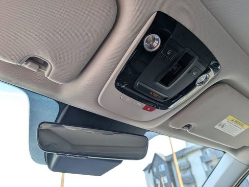 Certified 2023 Kia Sorento S w/ Panoramic Sunroof Package image 33